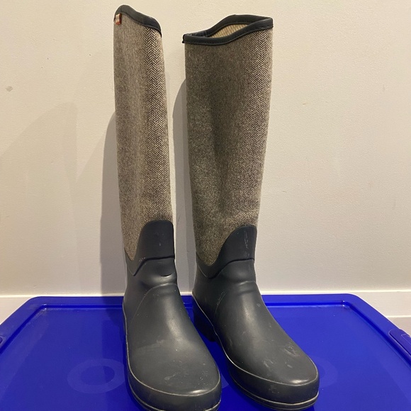 Hunter rain boots - tall - Picture 1 of 10